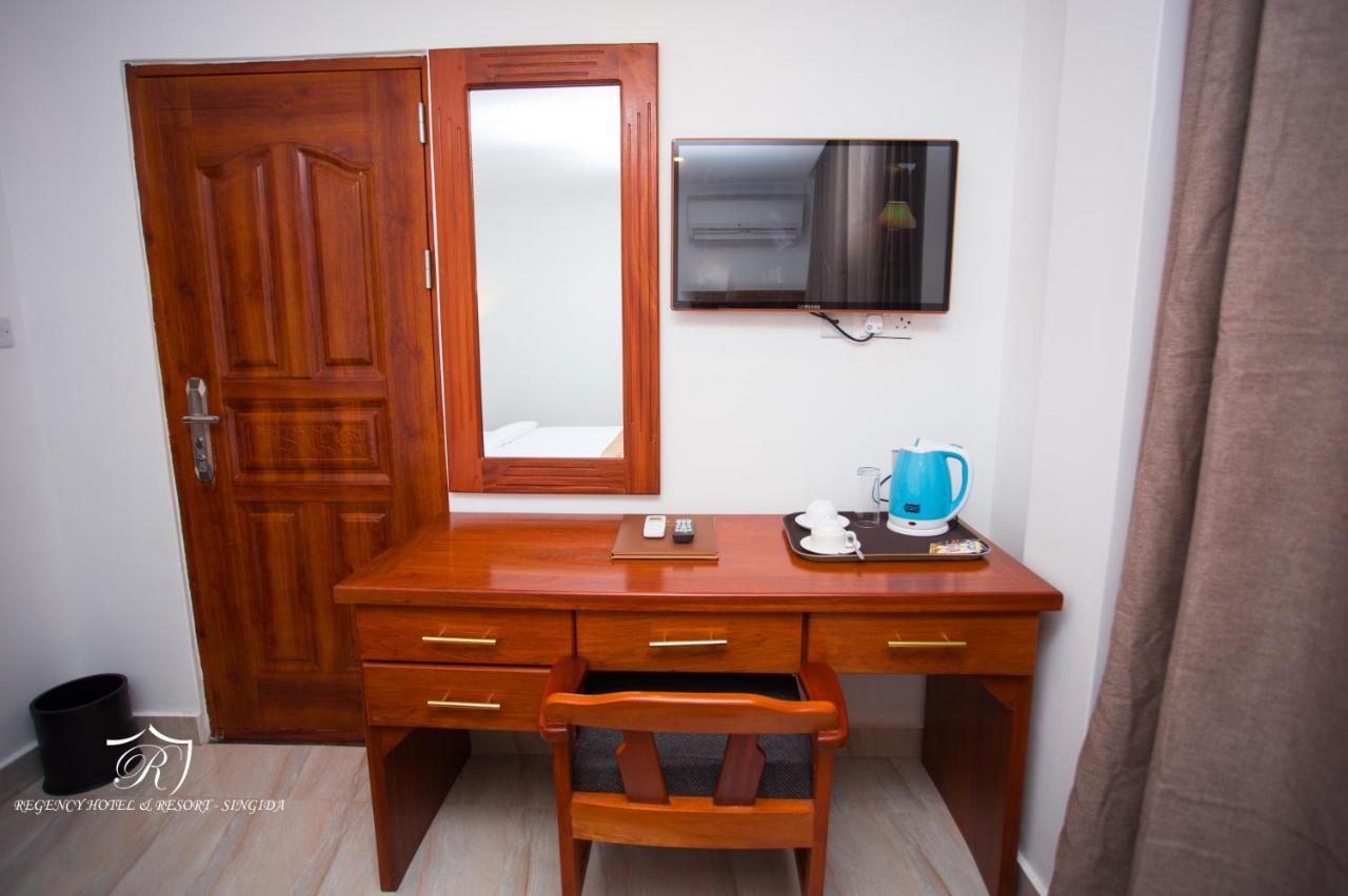 Regency Resort Singida エクステリア 写真