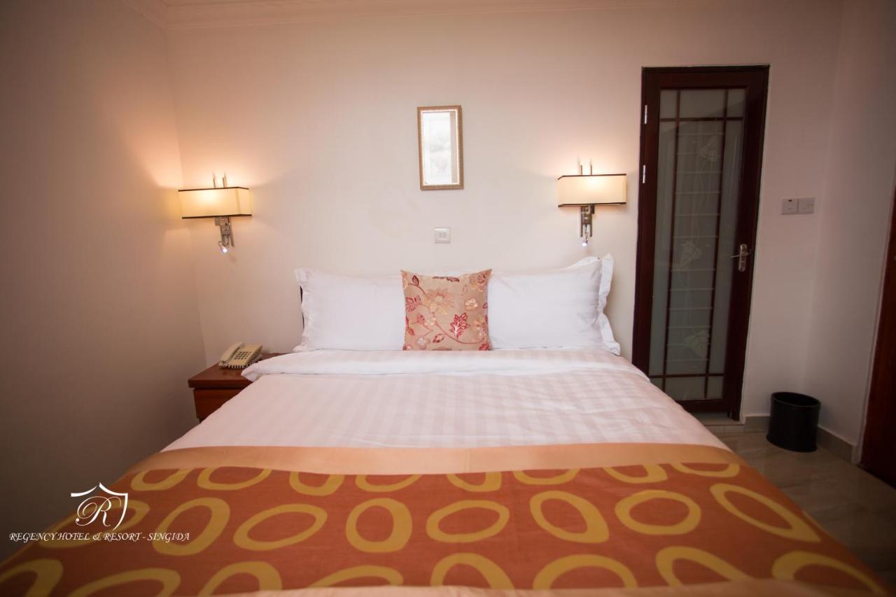Regency Resort Singida エクステリア 写真