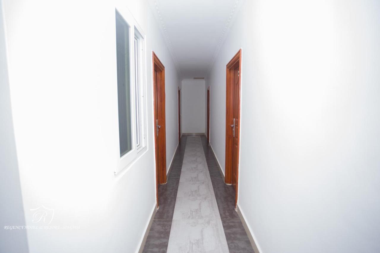 Regency Resort Singida エクステリア 写真