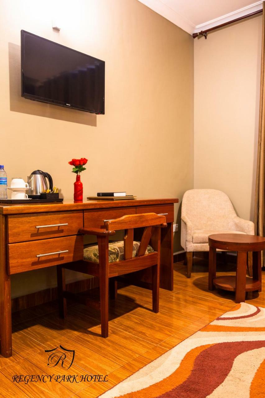 Regency Resort Singida エクステリア 写真